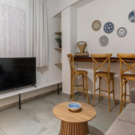 Chic Centre Suites Athens-3
